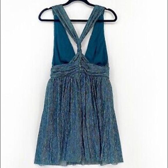 ✨ Lulus Ailey Twist Plunge Metallic Skater Dress ✨ - Picture 11 of 16